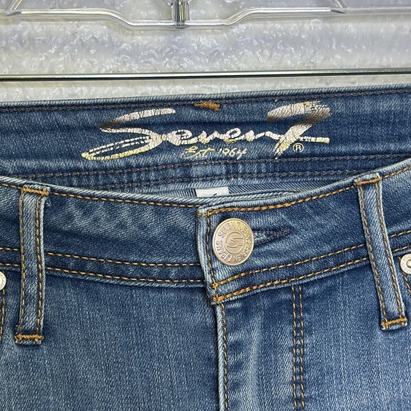 Seven7 Blue Ankle Cropped Jeans with Raw Hem - Picture 2 of 6